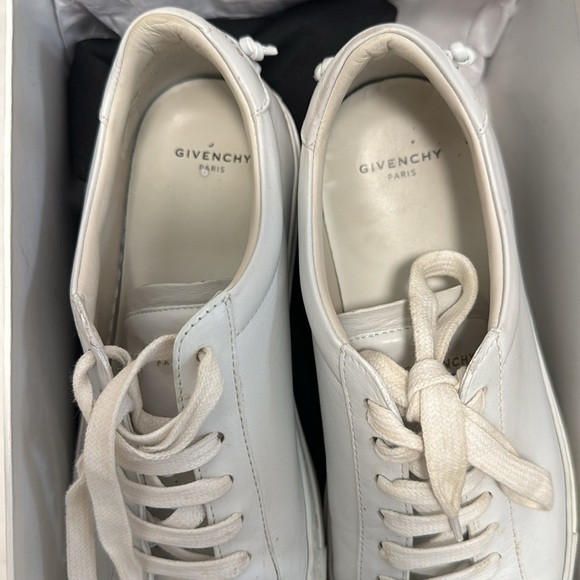 Givenchy White Leather Sneakers Minimalist Design - Picture 3 of 4